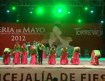 Actuación de la escuela de danza de Maria Dolores Morales